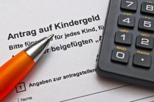 Kindergeld unterliegt für zugezogene EU-Bürger nicht zwingend einer Sperrfrist