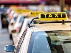 Taxikosten für Fahrten von Arbeitnehmern zum Arbeitsplatz gelten nur begrenzt